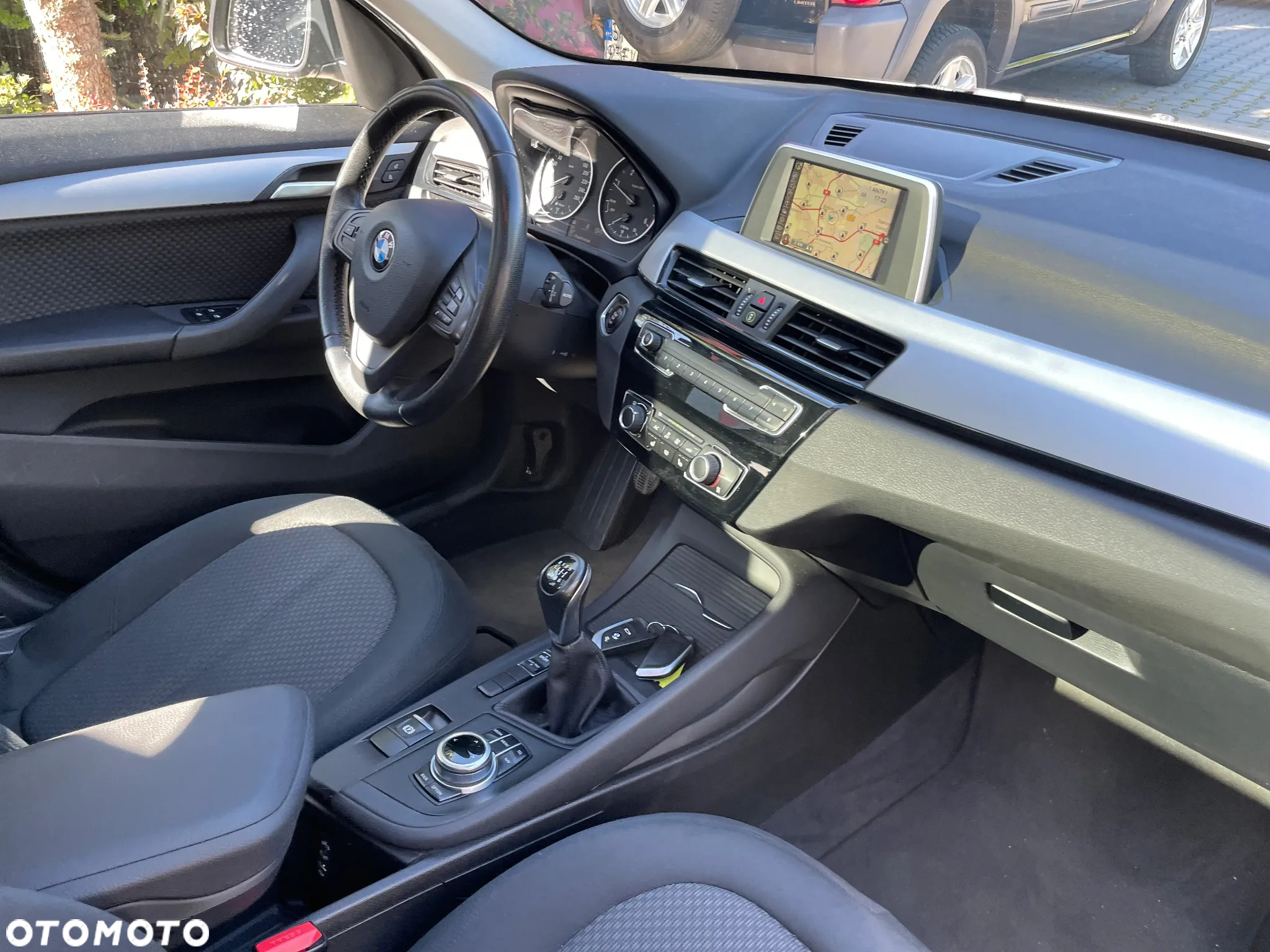 BMW X1 sDrive18d Sport Line - 17