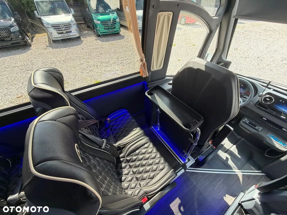 Mercedes-Benz Sprinter 519 - 27