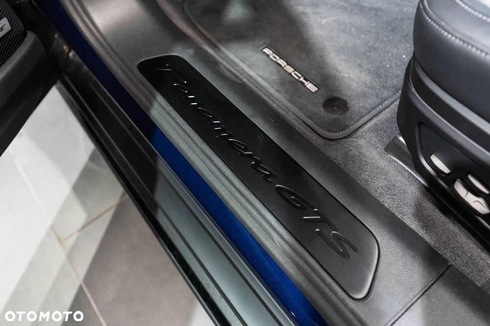 Porsche Panamera - 31