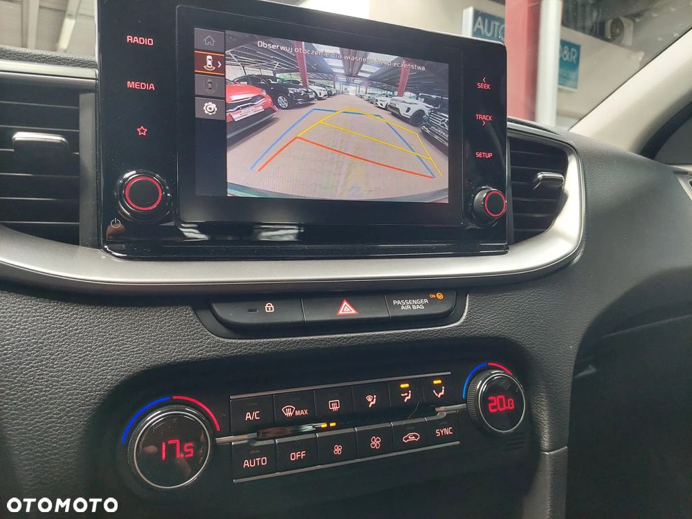 Kia Ceed 1.5 T-GDI M - 27