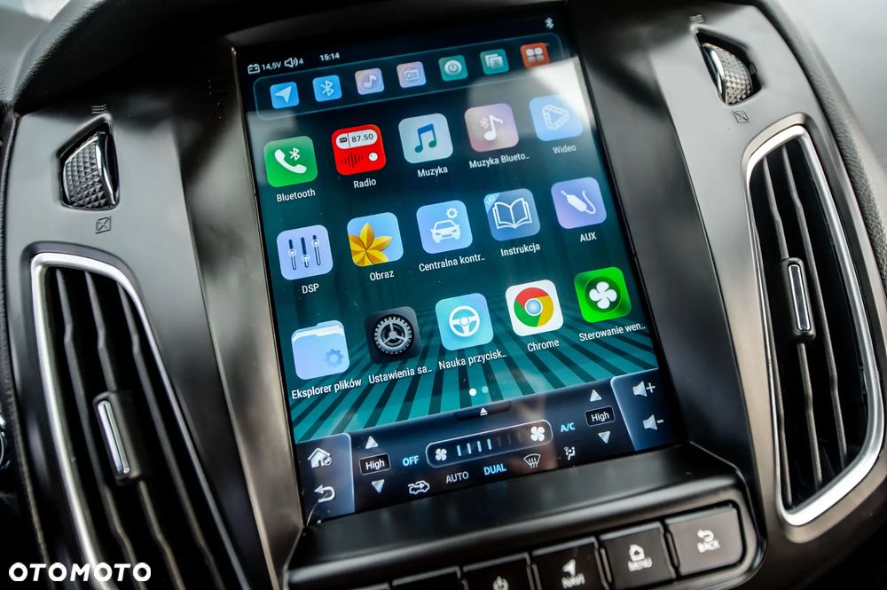 Ford Focus 1.6 EcoBoost Start-Stopp-System Champions Edition - 29