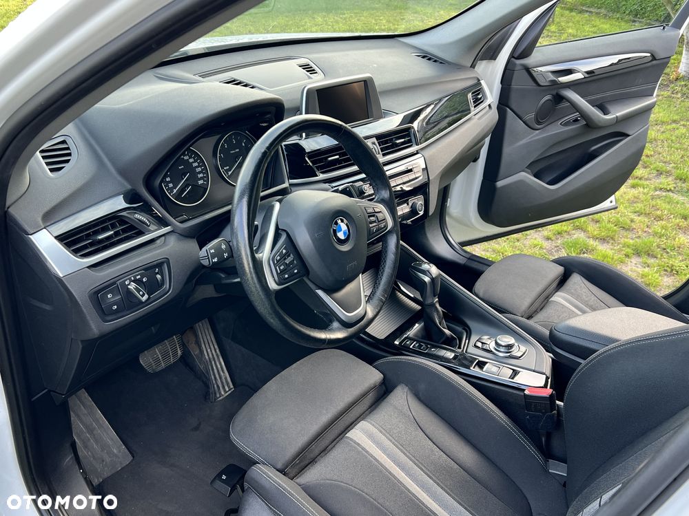 BMW X1 xDrive25d Sport Line - 12