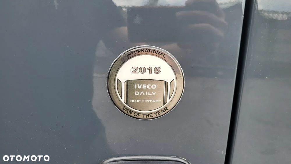 Iveco Daily 35S180 / doka / auto brygadowe / 7 osobowe / - 12