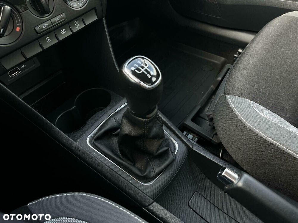Skoda RAPID 1.0 TSI Ambition - 21