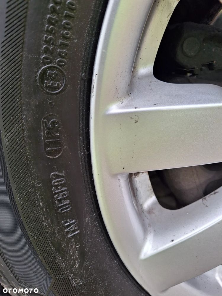 Kia Carens 1.6 CVVT Vision - 31