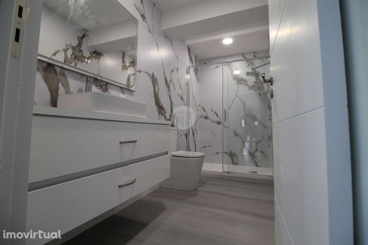 apartamento T4, 255m2,  perfeito para quem valoriza espaço - Grande imagem: 4/24