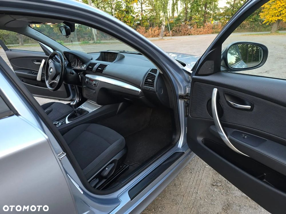 BMW Seria 1 116i - 3