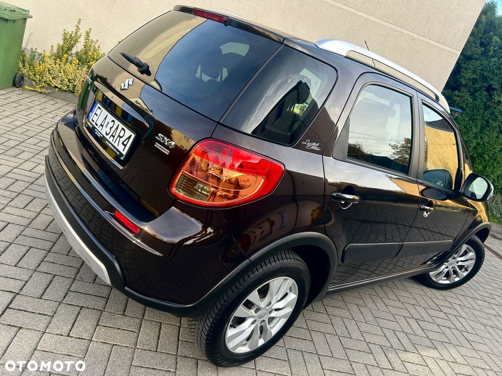 Suzuki SX4 Classic 1.6 VVT 4x2 Comfort - 10