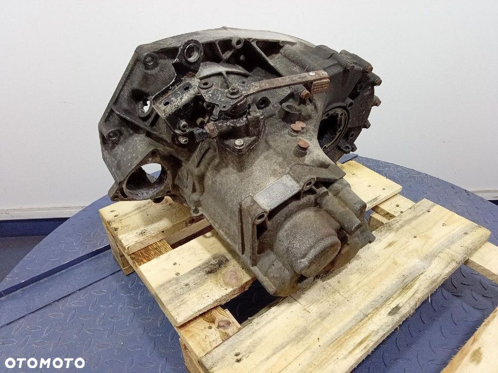 VW TRANSPORTER T4 2.5 TDI 102KM SKRZYNIA MANUALNA DXZ - 4