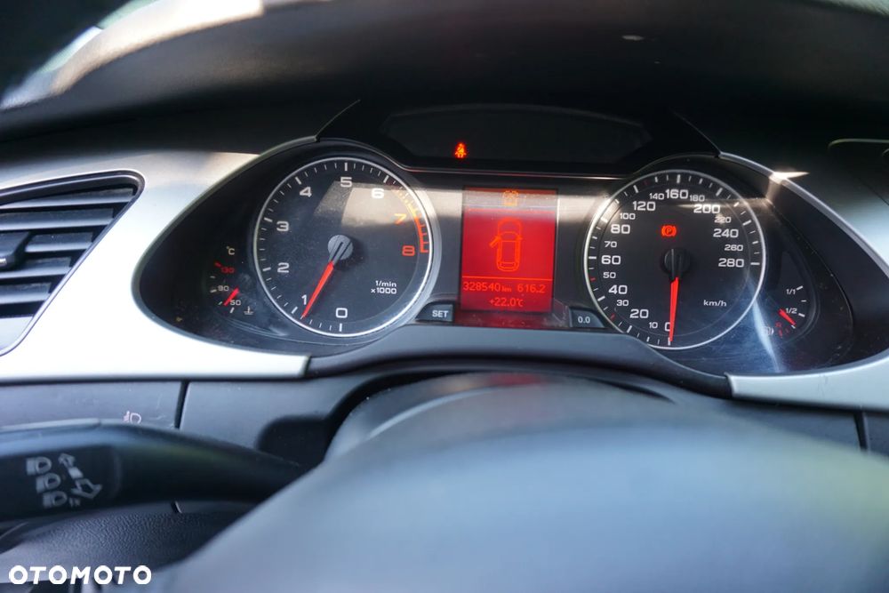 Audi A4 Avant 1.8 TFSI quattro Ambiente - 26