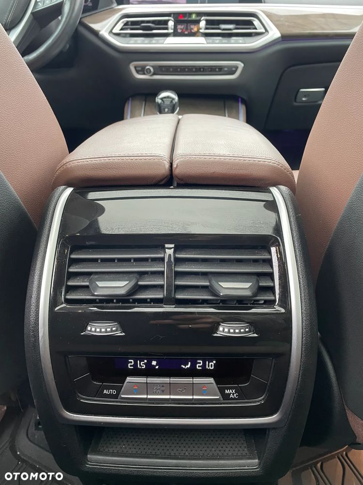 BMW X5 xDrive40i - 20