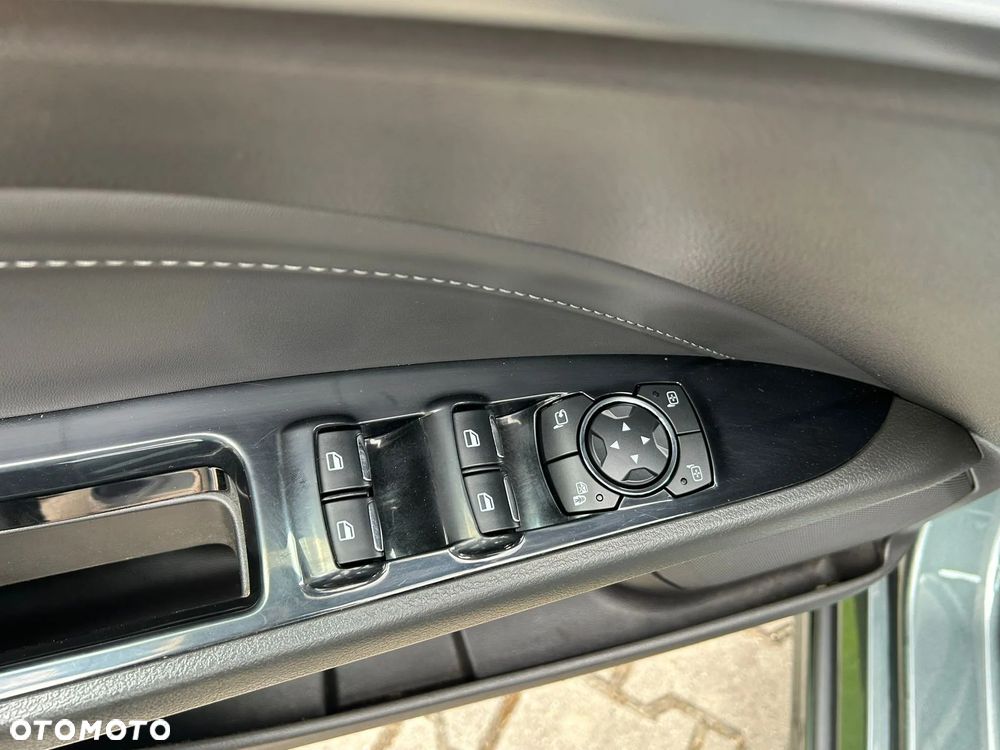 Ford Mondeo 2.0 TDCi Titanium PowerShift - 13