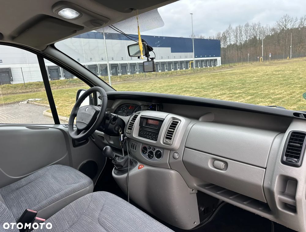 Renault Trafic - 28