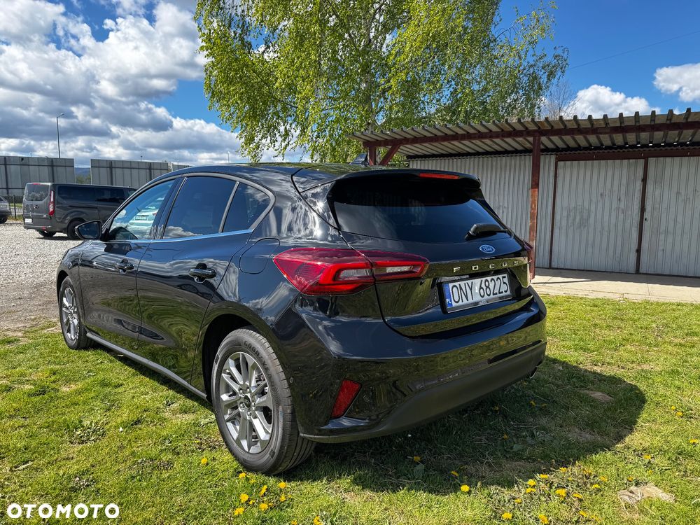 Ford Focus 1.0 EcoBoost STart-Stopp-System TITANIUM - 4