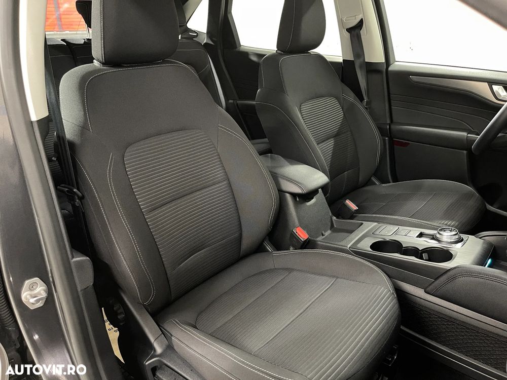 Ford Kuga 2.5 Duratec FHEV TITANIUM - 9