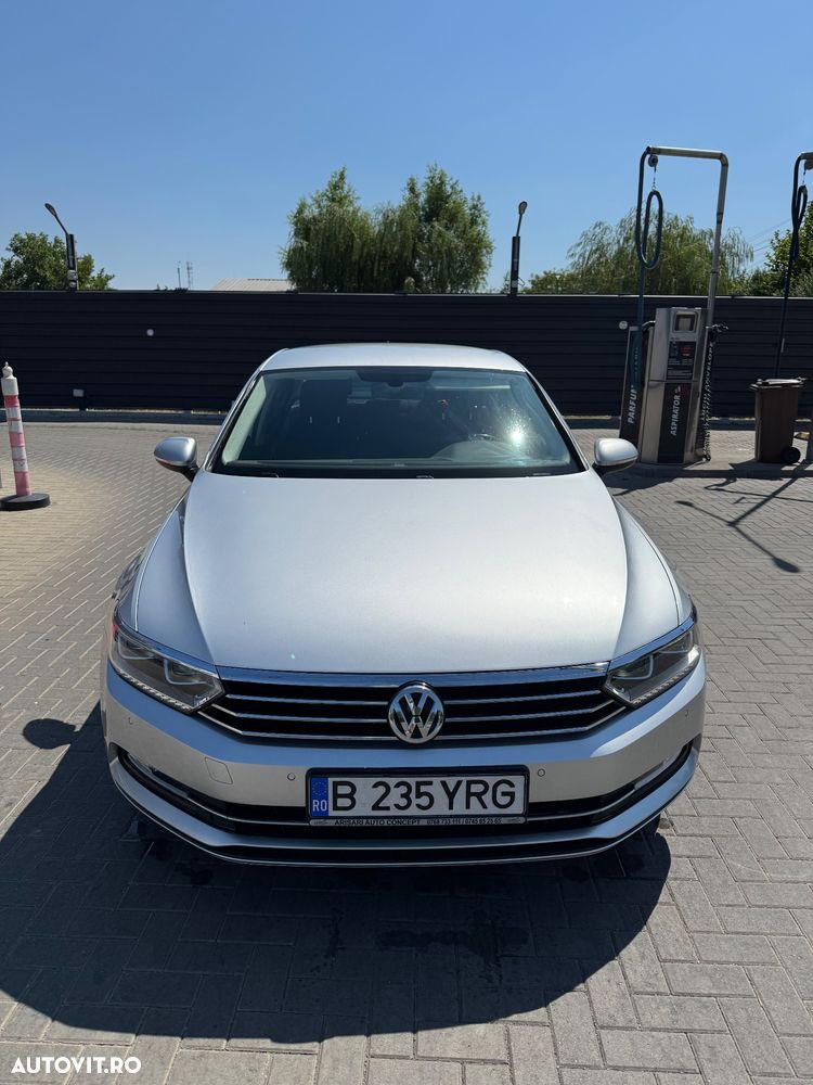 Volkswagen Passat 2.0 TDI DSG Comfortline - 2