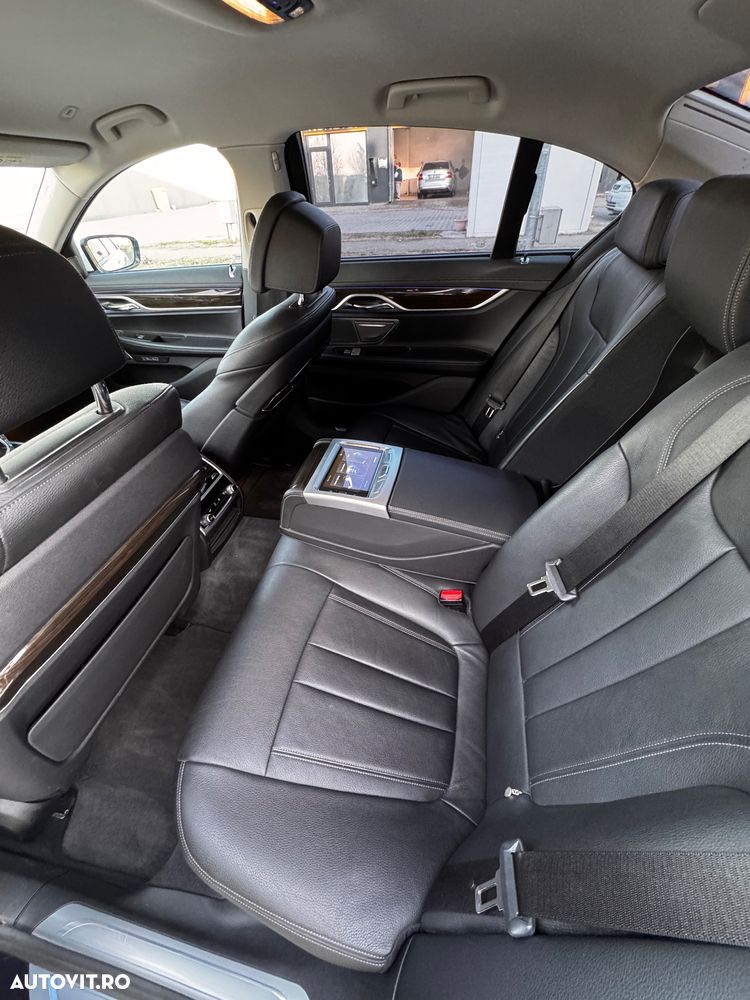 BMW Seria 7 - 9