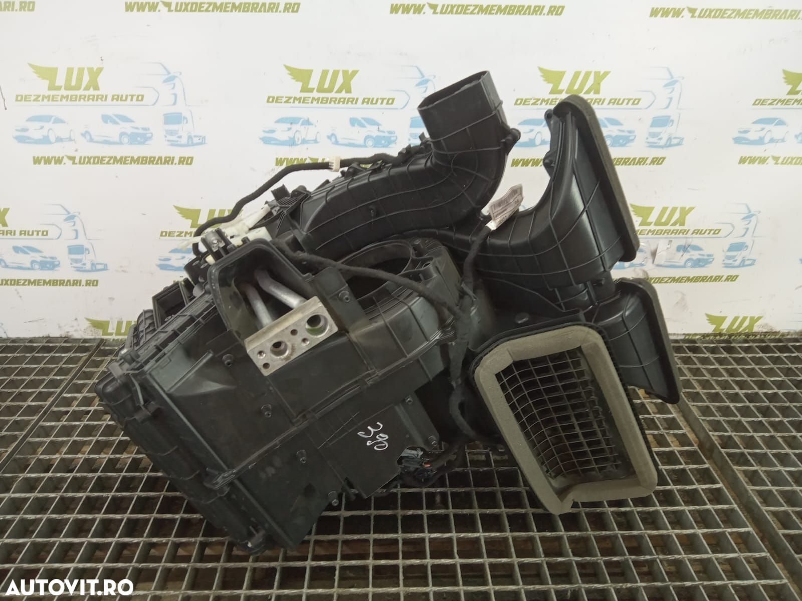 Carcasa aeroterma Renault Zoe 1  [din 2012 pana  2020] - 1