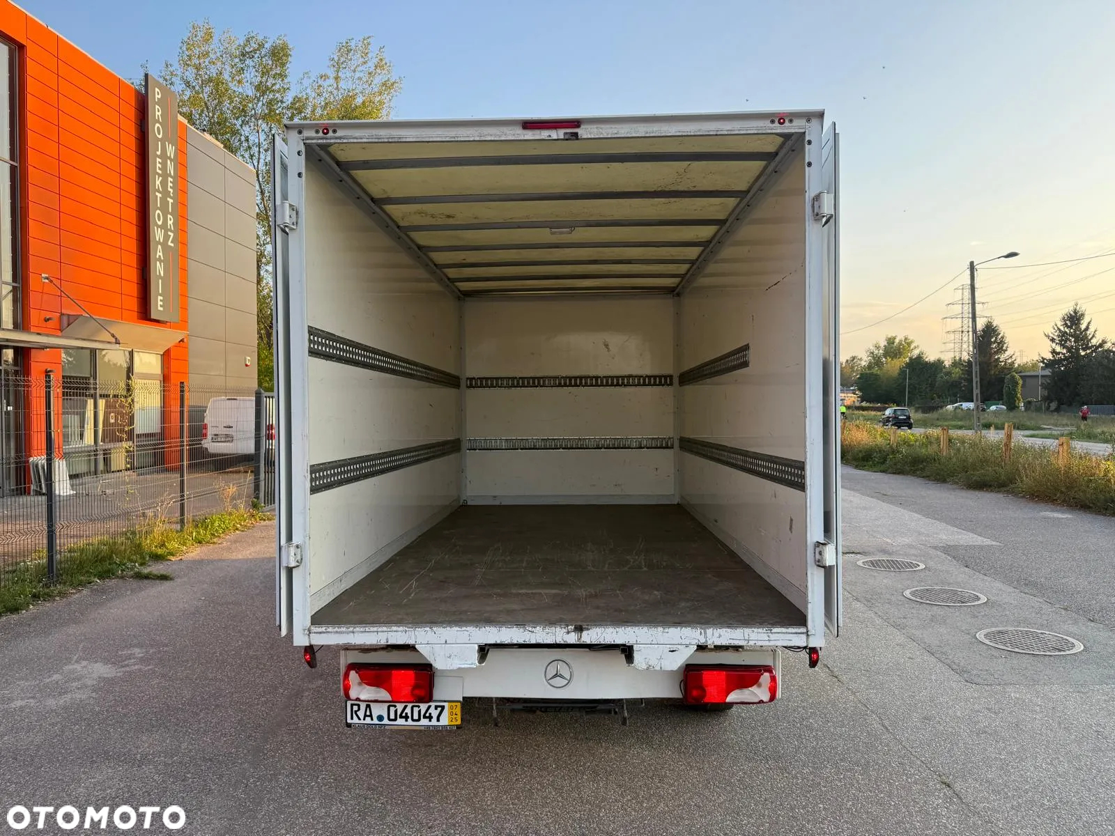 Mercedes-Benz Sprinter 319, 3.0 190KM, Automat, Niski przebieg - 6