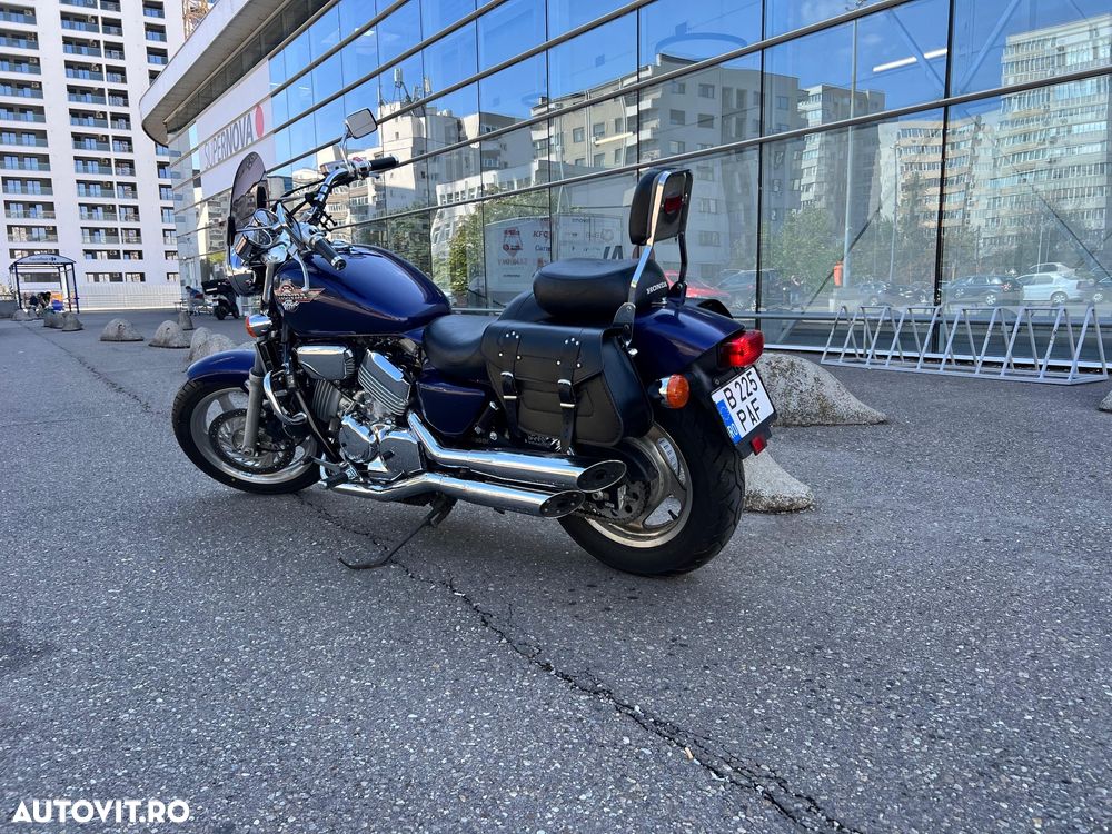 Honda VF 750C Magna - 7