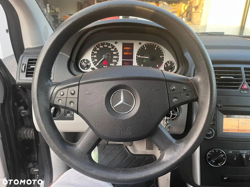 Mercedes-Benz Klasa B 180 CDI DPF Special Edition - 20
