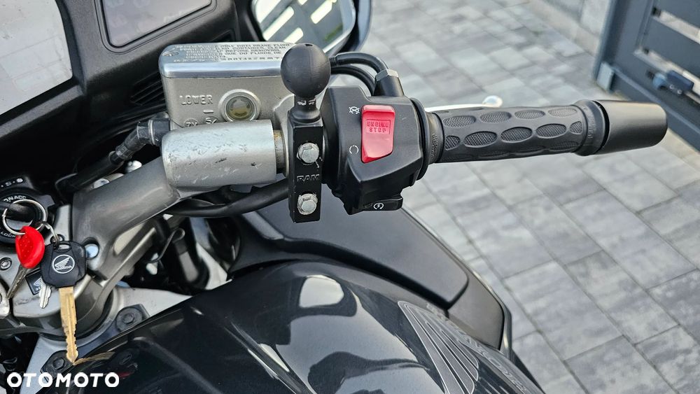 Honda ST - 19