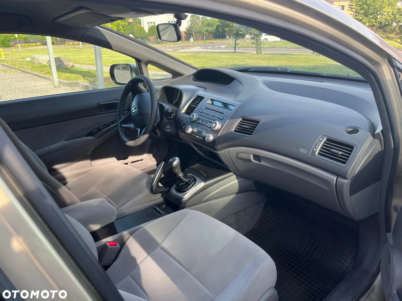 Honda Civic 1.8 Comfort - 12