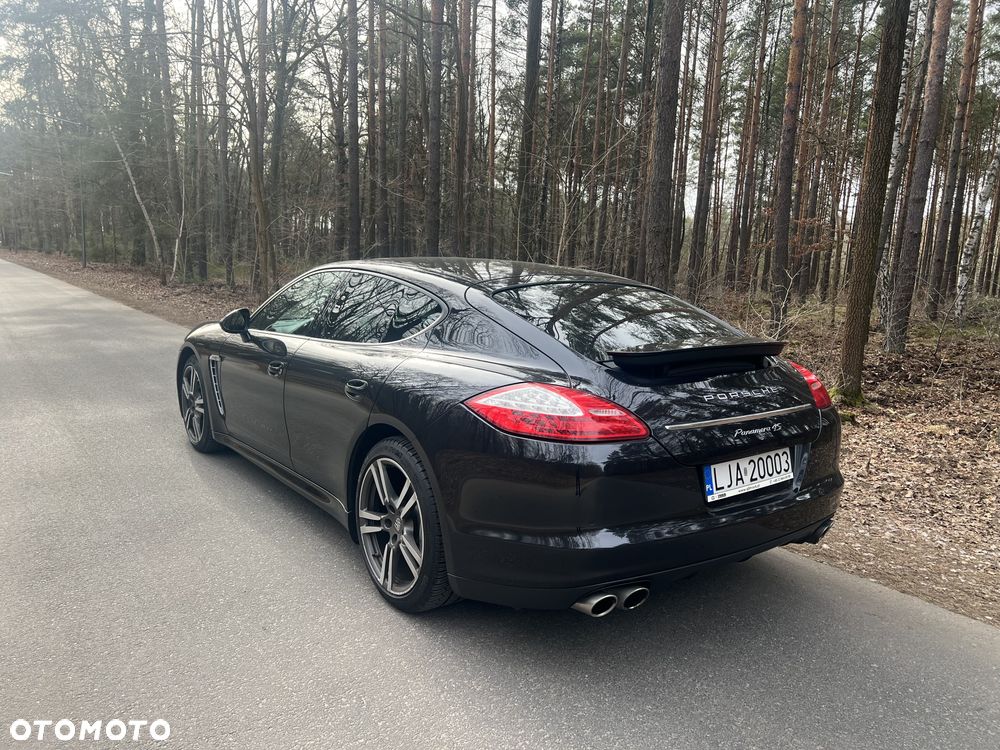 Porsche Panamera 4S PDK - 10