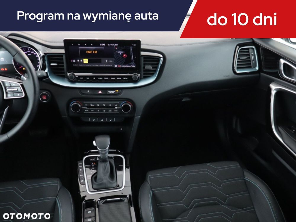 Kia XCeed - 10