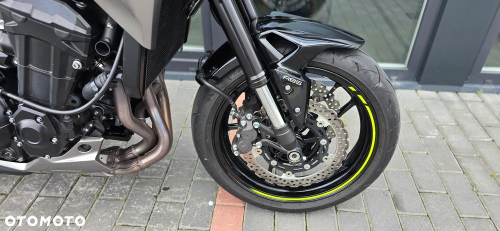 Kawasaki Z 900 - 21