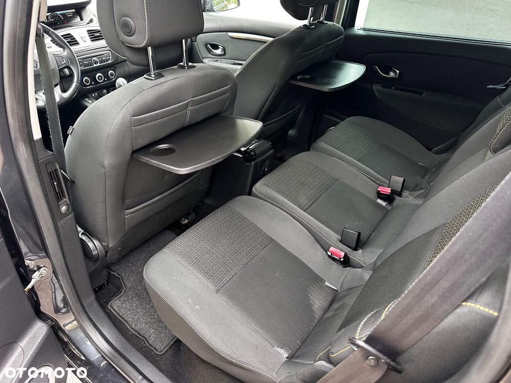 Renault Scenic 1.6 16V 110 Authentique - 19