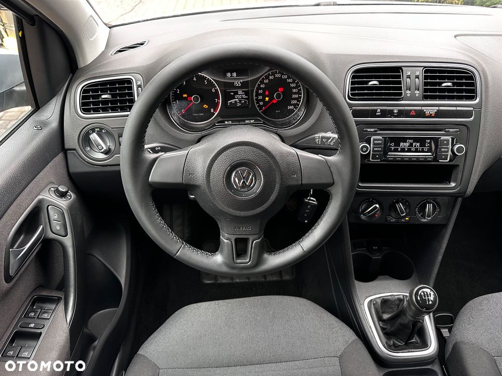 Volkswagen Polo - 31