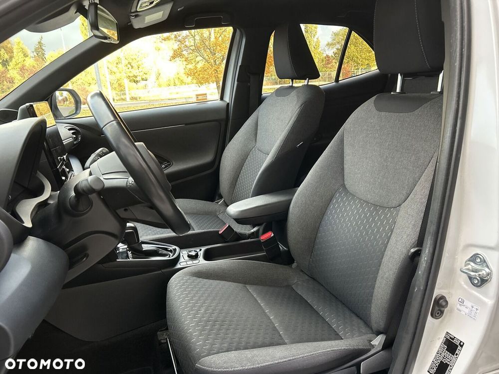 Toyota Yaris Cross Hybrid 1.5 Style AWD - 9