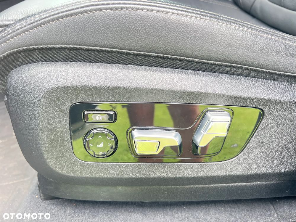 BMW X5 xDrive40i - 27