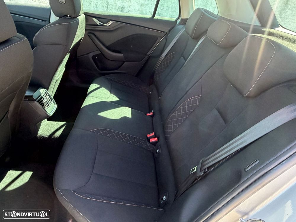 Skoda Kamiq 1.0 TSI - 12