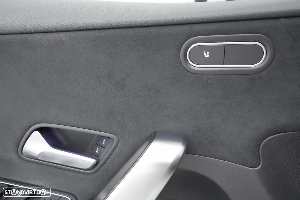 Mercedes-Benz A 180 Limousine d AMG Line Aut. - 21