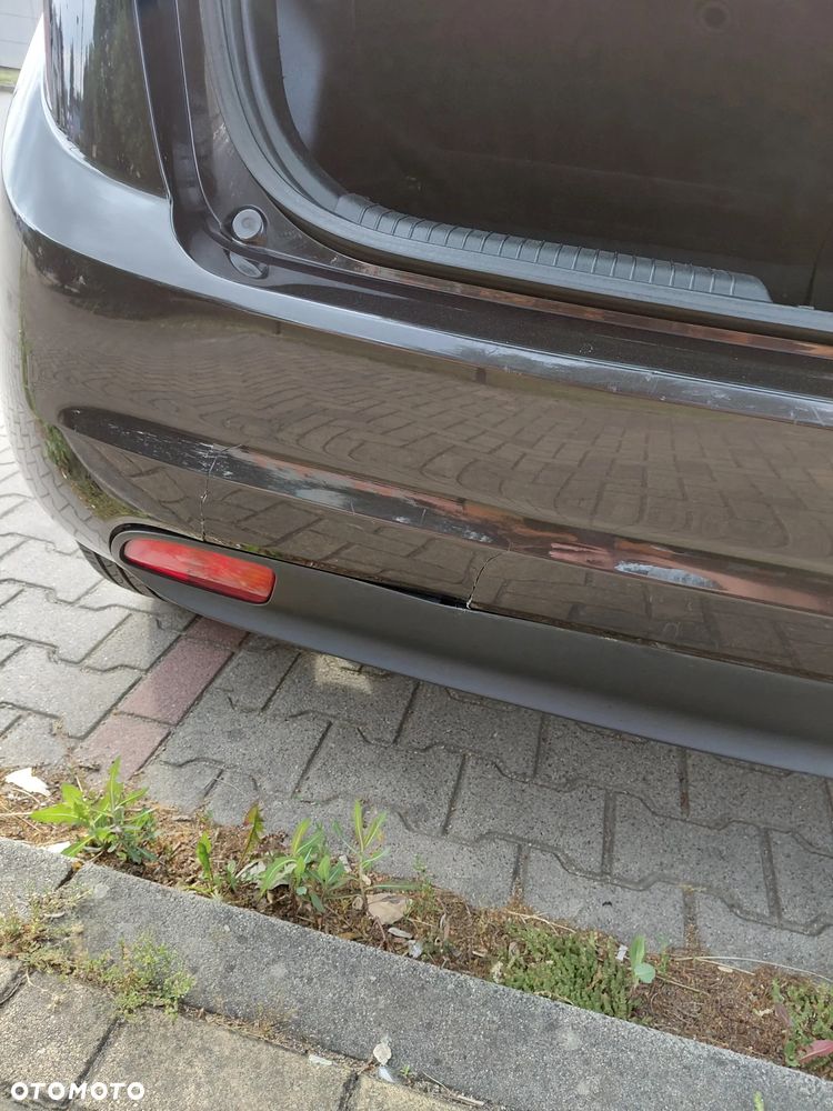 Kia Venga 1.6 CRDi 128 Vision - 11