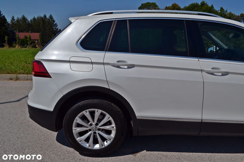 Volkswagen Tiguan - 9