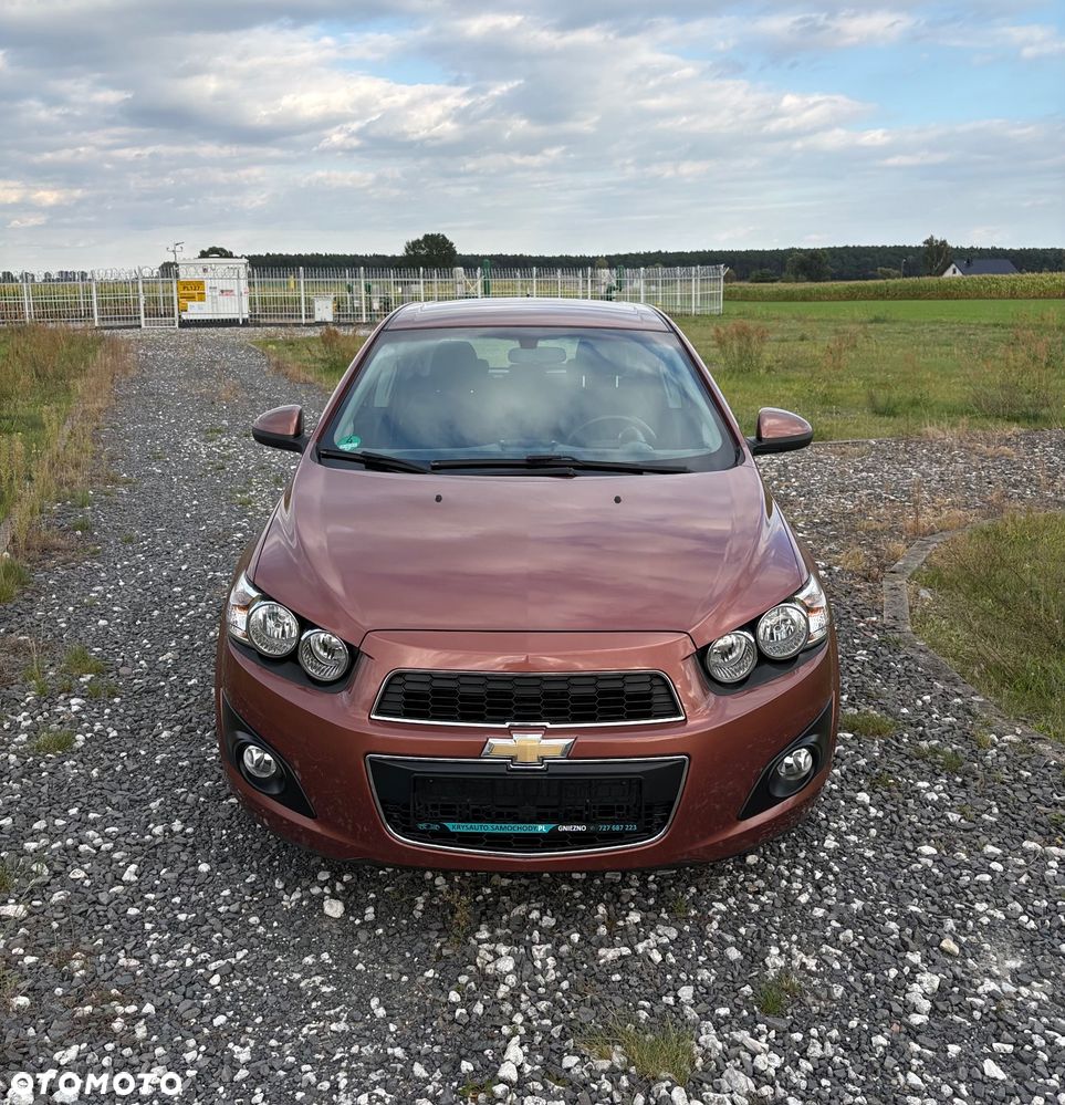 Chevrolet Aveo 1.6 LTZ - 11