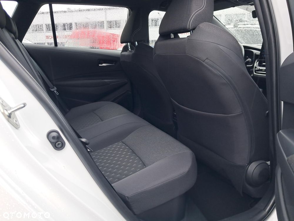 Toyota Corolla 1.8 Hybrid Comfort - 23