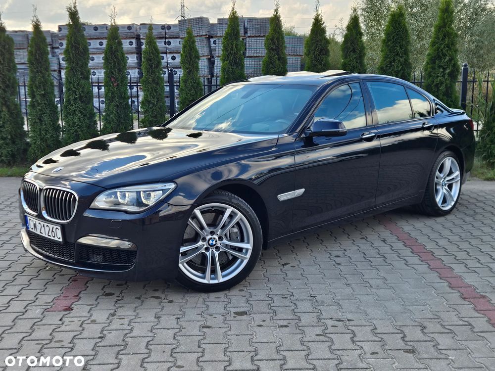 BMW Seria 7 750i xDrive Edition Exclusive - 1
