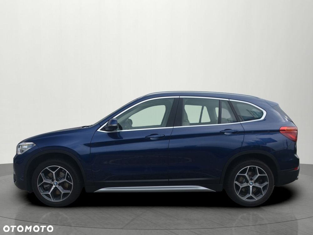 BMW X1 xDrive20i xLine - 4