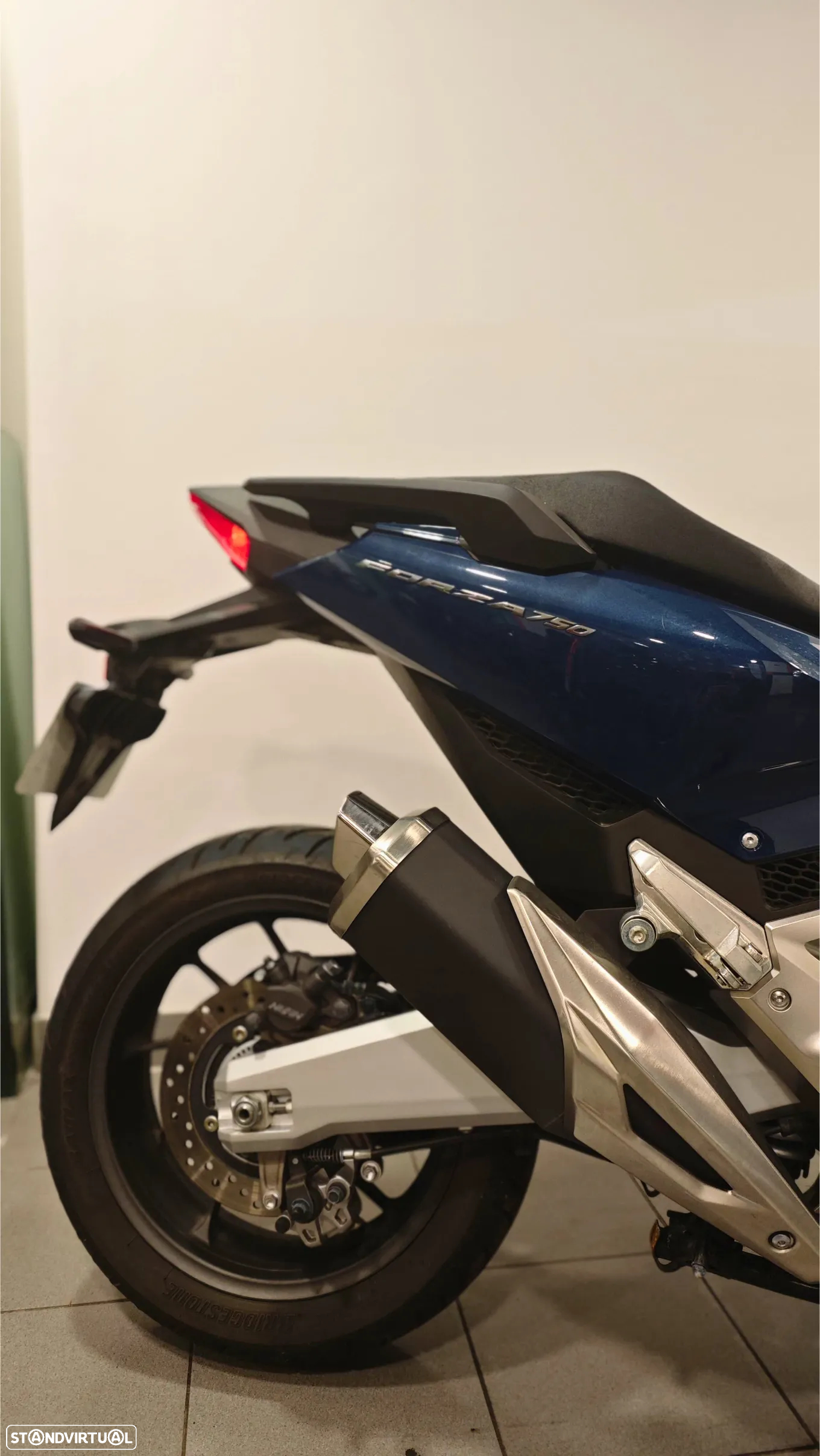 Honda Forza 750 - 12
