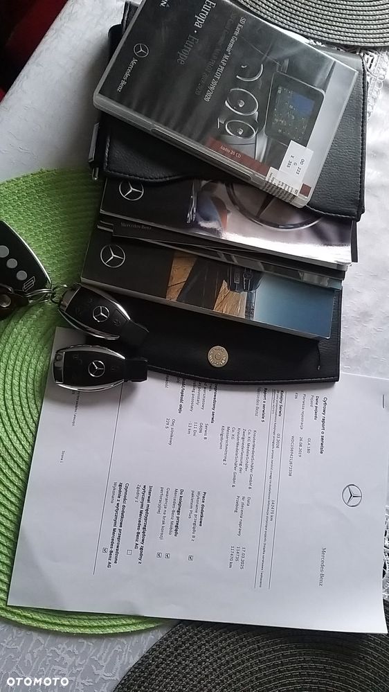 Mercedes-Benz GLA 180 - 12