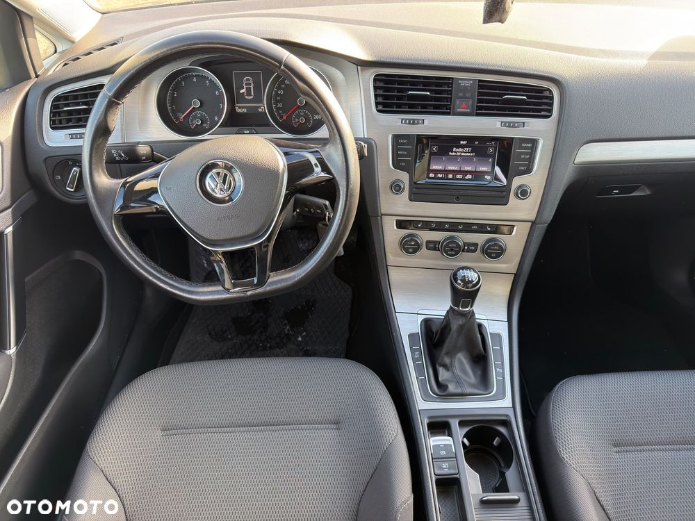 Volkswagen Golf - 16