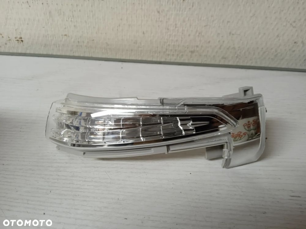 MIGACZ BOCZNY W LUSTERKU LEWY DS5 11- 508 10-18 C4 PICASSO 13-18 NOWY