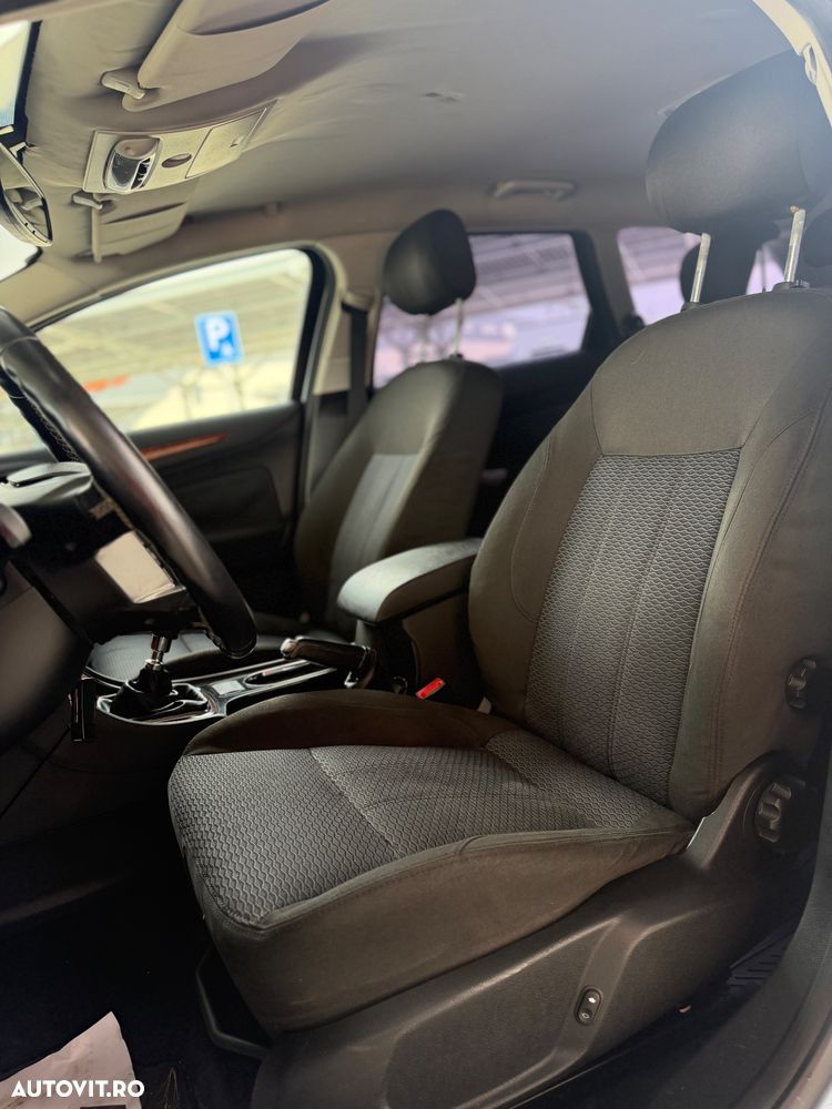 Ford Mondeo 2.0 TDCI Ghia - 8