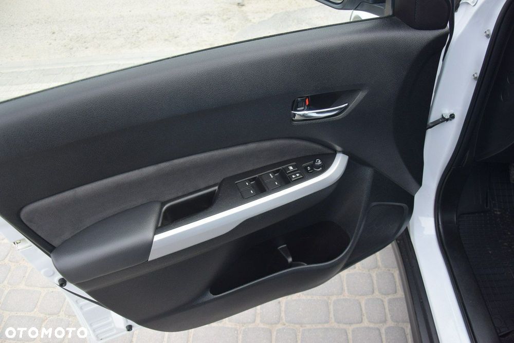 Suzuki Vitara 1.6 DDiS (4x4) Allgrip Comfort - 27