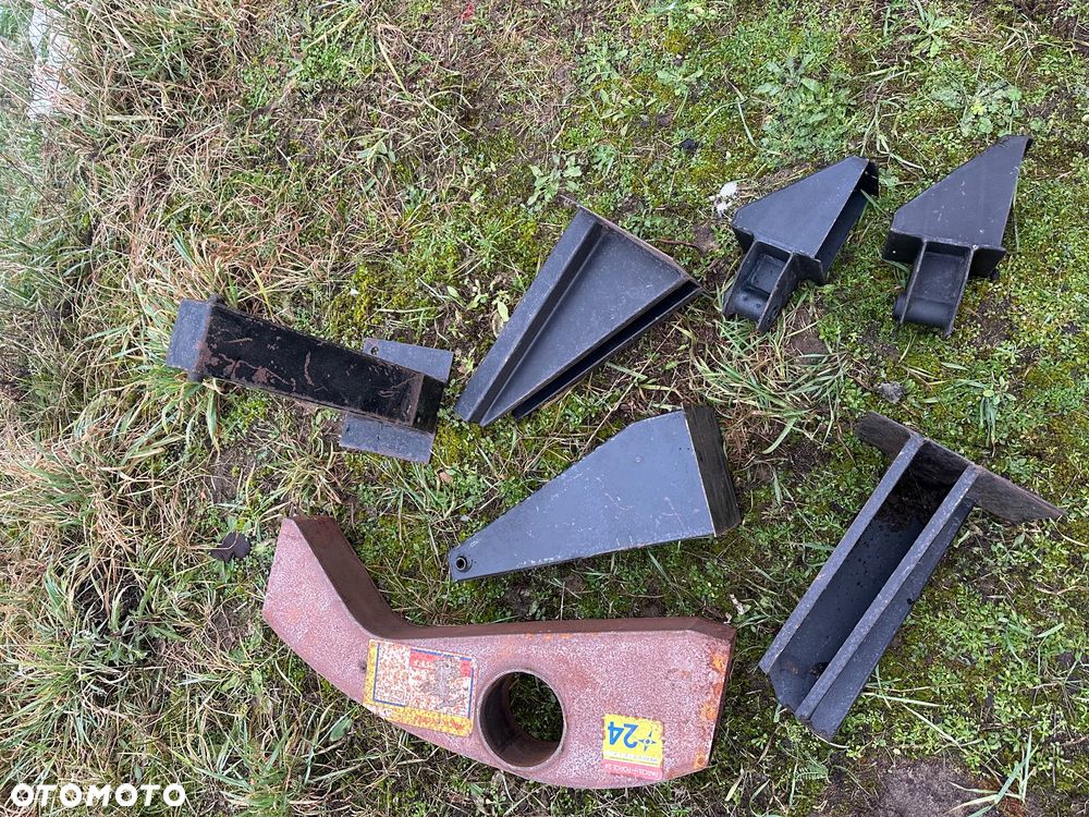 Land Rover Defender - 9