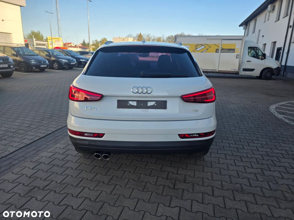 Audi Q3 2.0 TDI S tronic sport - 10